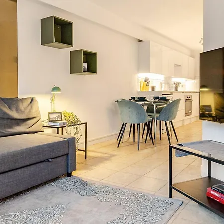 Hyde Park - Parking&Terrace - 5 Sleeps Appartement